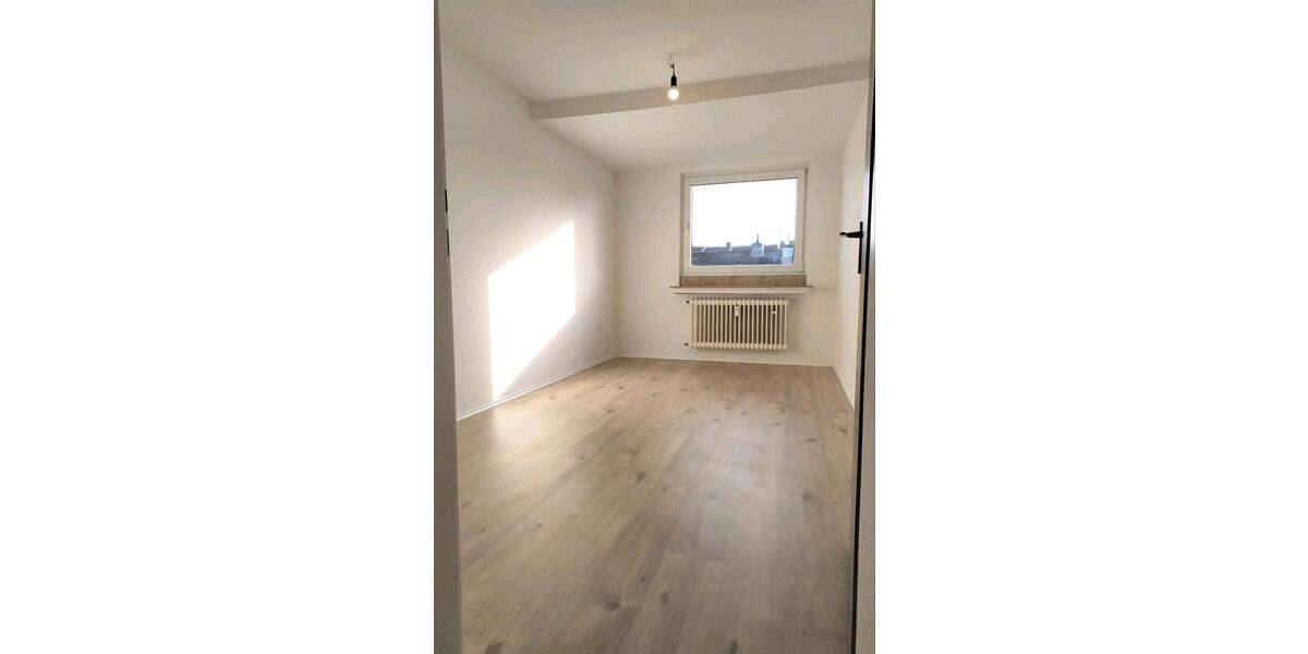 Dachgeschoßwohnung Stolberg (Rheinland) - 3 Zimmer, 65 m&sup2;, 159.000&euro; | Angebot:24976847