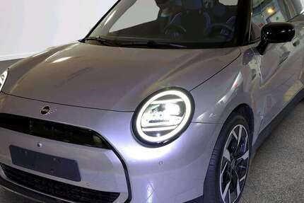 Mini Cooper E 1.873 km 28.873 &euro; München 80788