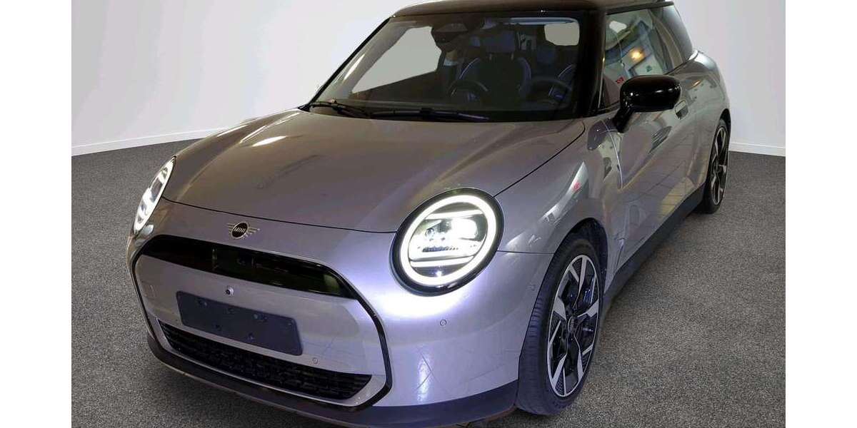 Mini Cooper E 1.873 km 28.873 &euro; München 80788