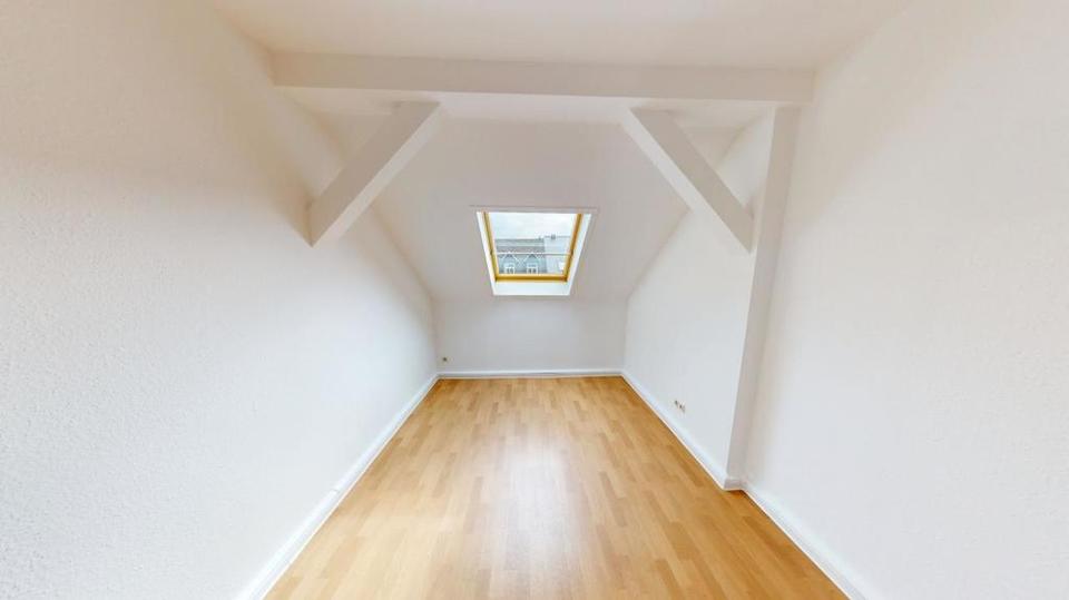 Dachgeschoßwohnung Chemnitz Hilbersdorf - 3 Zimmer, 66 m&sup2;, 364&euro; | Angebot:26681276