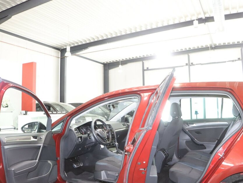 VW Golf VII 2.0 TDI DSG IQ.DRIVE / 2.HAND / TOP 140.000 km 14.888 € Hamm 59077