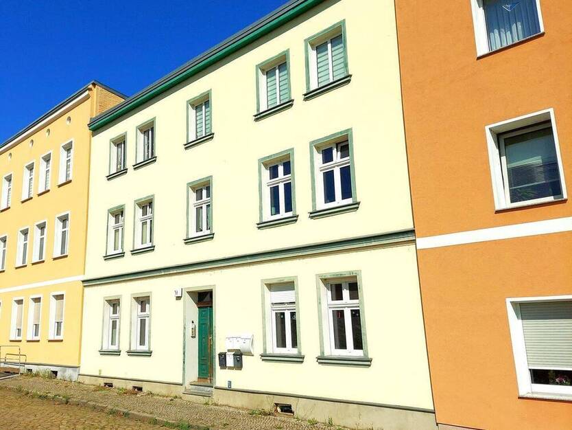 Günstige Gelegenheit – rentables Mehrfamilienhaus in aufstrebendem Stadtteil