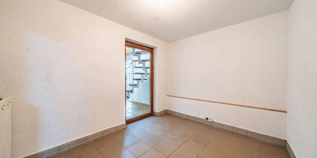 Reihenmittelhaus Sinsheim Hilsbach - 4 Zimmer, 255 m&sup2;, 249.000&euro; | Angebot:26672732