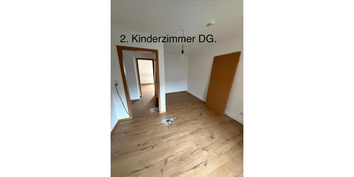 Maisonettenwohnung Weida - 5 Zimmer, 140 m&sup2;, 735&euro; | Angebot:25972170