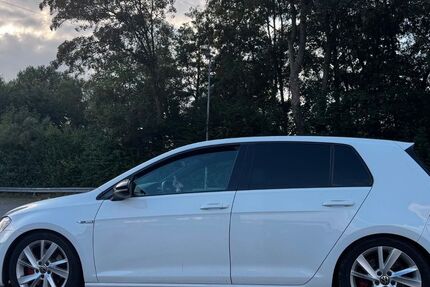 VW Golf 225.000 km 13.750 &euro; Numbrecht 51588