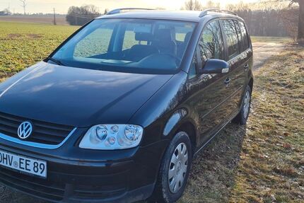 VW Touran 248.000 km 2.300 &euro; Nossen 01683