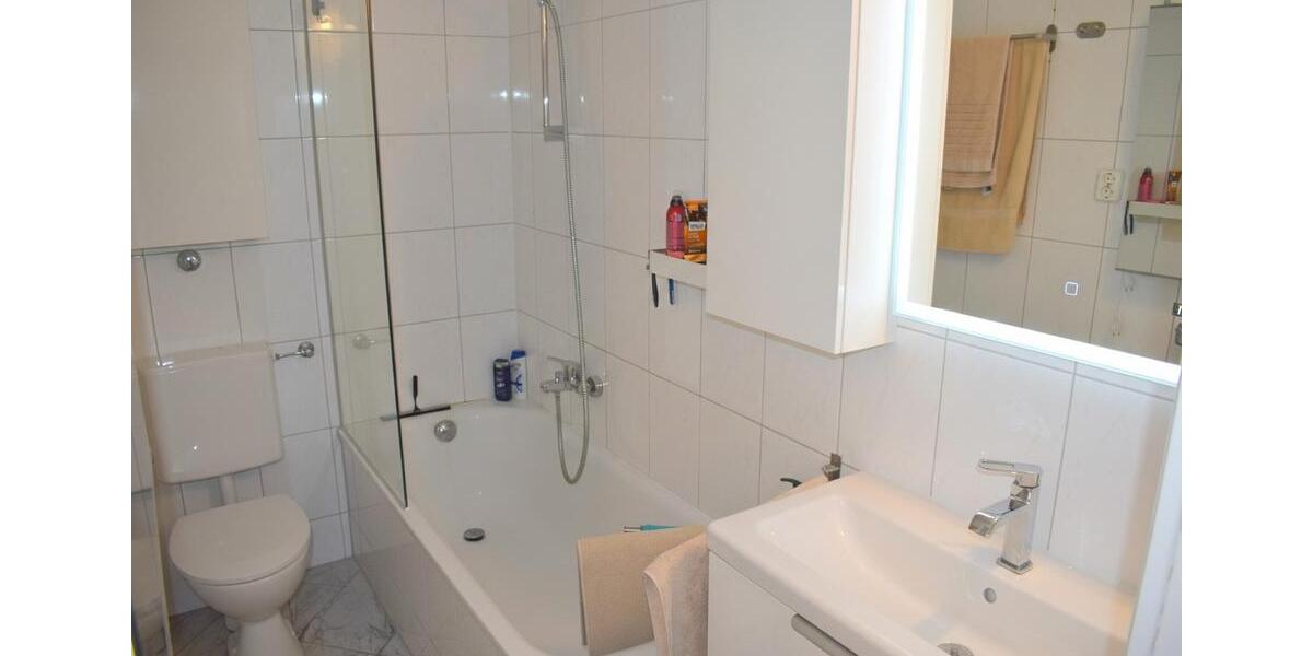 Dachgeschoßwohnung Essen Stadtbezirk III - 3.5 Zimmer, 87 m&sup2;, 820&euro; | Angebot:25563137