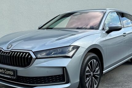 Skoda Superb 9.800 km 37.990 € Castrop-Rauxel 44579