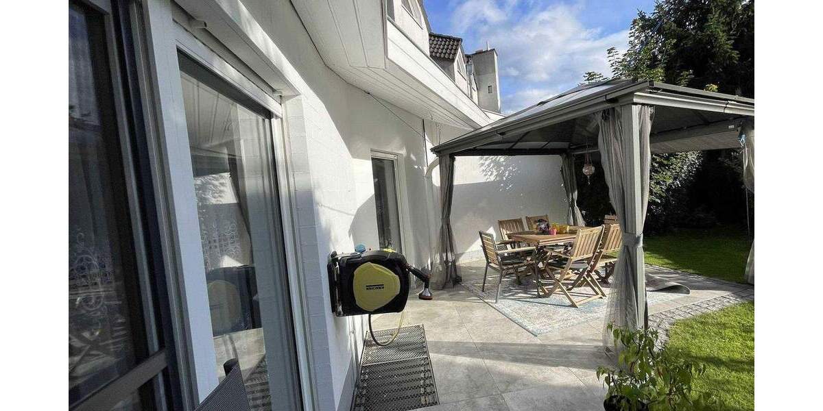 Reihenendhaus Rheinberg - 8 Zimmer, 255 m&sup2;, 749.000&euro; | Angebot:24856052