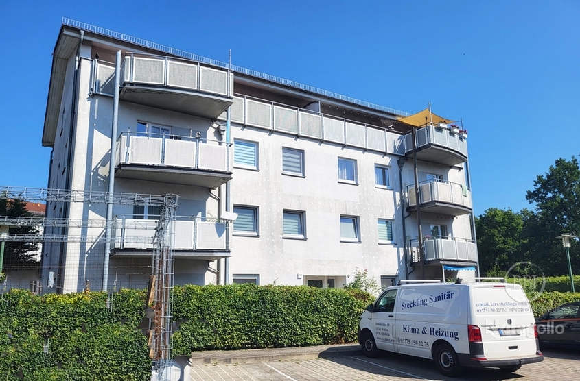 PROVISIONSFREIE DACHGESCHOSSWOHNUNG MIT WEITBLICK UND STELLPLATZ ALS KAPITALANLAGE! 4 zimmer