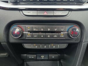 Kia CEED_SW 1.4T DCT7 VIS KOMF NAV Vision 90.200 km 14.990 &euro; Höhenkirchen-Siegertsbrun 85635