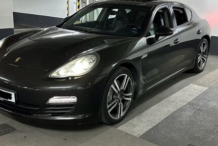 Porsche Panamera 190.000 km 26.900 &euro; Augsburg 86154