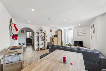 Haus Feuchtwangen - 4 Zimmer, 130 m&sup2;, 269.000&euro; | Angebot:24286314