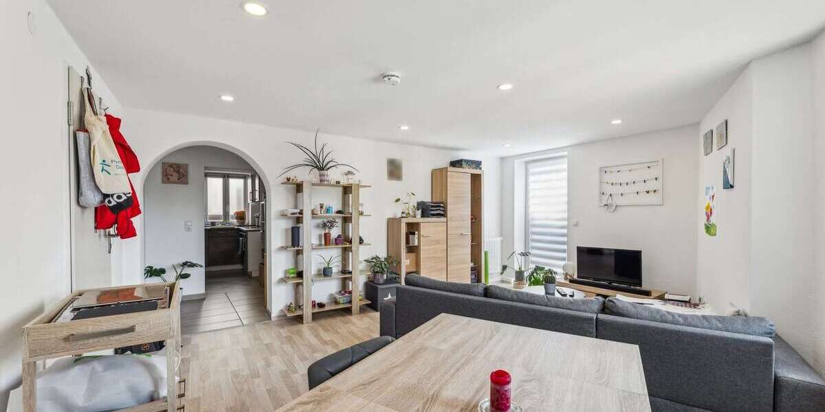 Haus zum Kaufen in Feuchtwangen 269.000 € 130 m² 4 zimmer