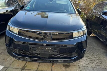 Opel Grandland (X) 10.982 km 23.980 &euro; Rüsselsheim 65428