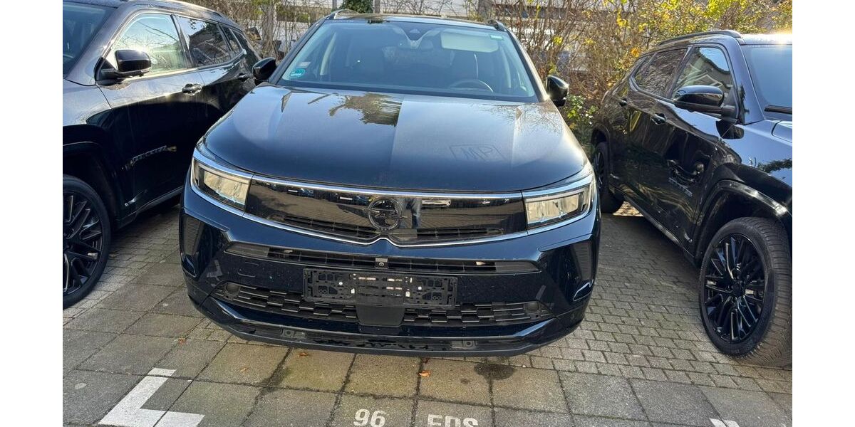 Opel Grandland (X) 10.982 km 23.980 &euro; Rüsselsheim 65428