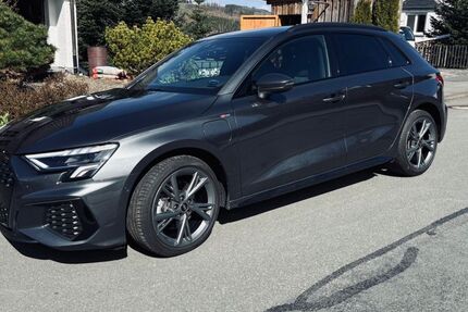 Audi A3 24.500 km 33.100 &euro; Winterberg 59955