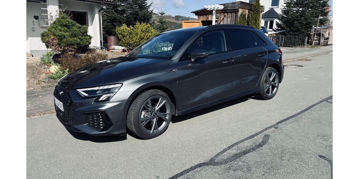 Audi A3 24.500 km 33.900 &euro; Winterberg 59955