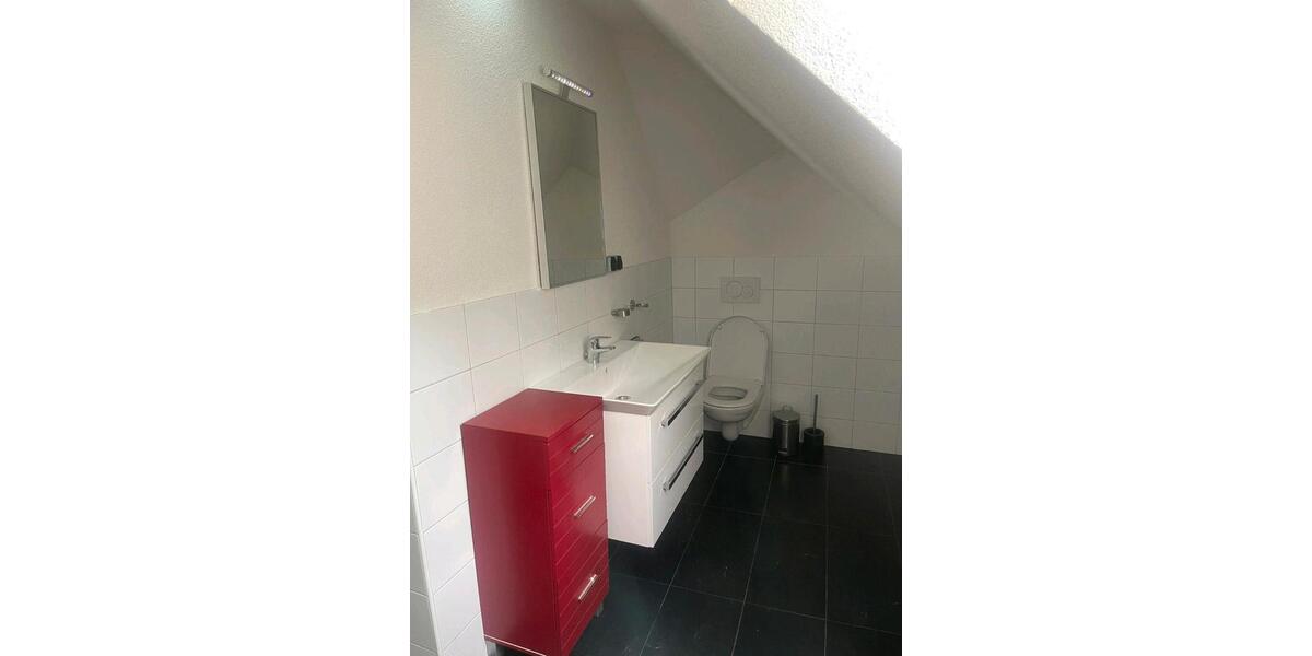 Mehrfamilienhaus, Wohnhaus Engen - 5 Zimmer, 130 m&sup2;, 1.300&euro; | Angebot:25634542
