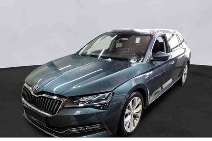 Skoda Superb 89.500 km 29.990 &euro; Würzburg 97084