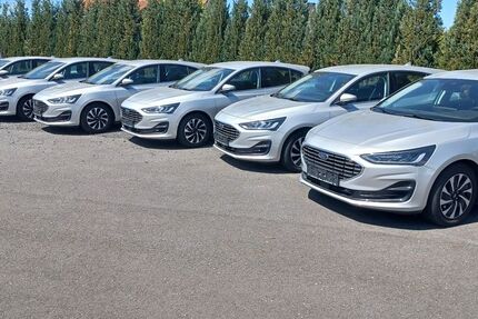 Ford Focus 11.000 km 22.890 € Wiesau 95676