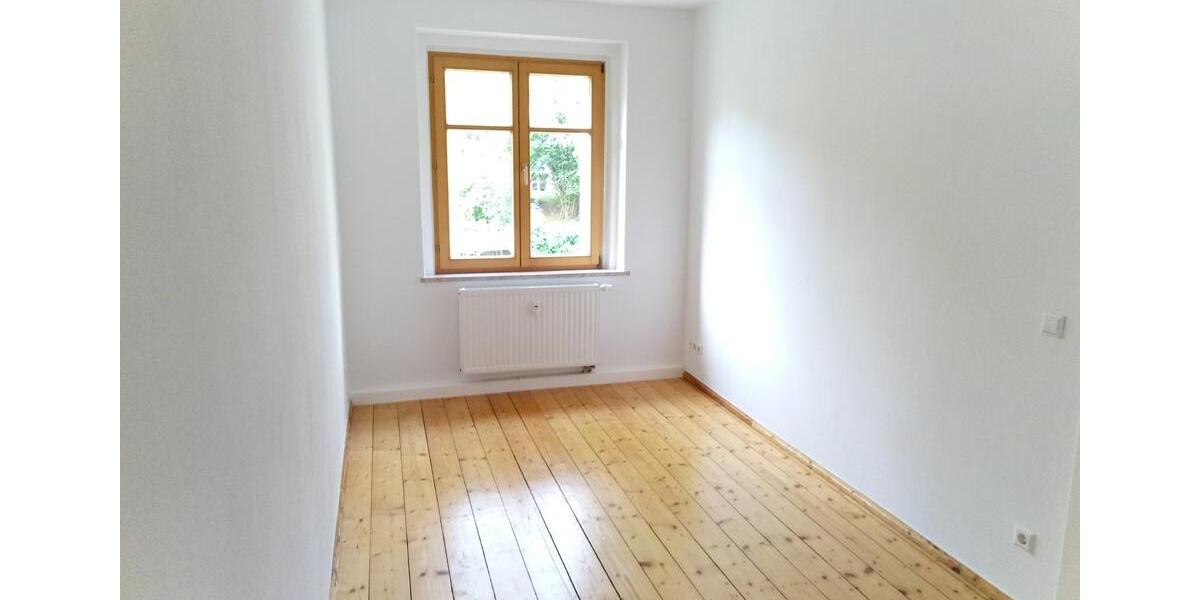 Etagenwohnung Reichenbach im Vogtland Obermylau - 2 Zimmer, 43 m&sup2;, 230&euro; | Angebot:25571041
