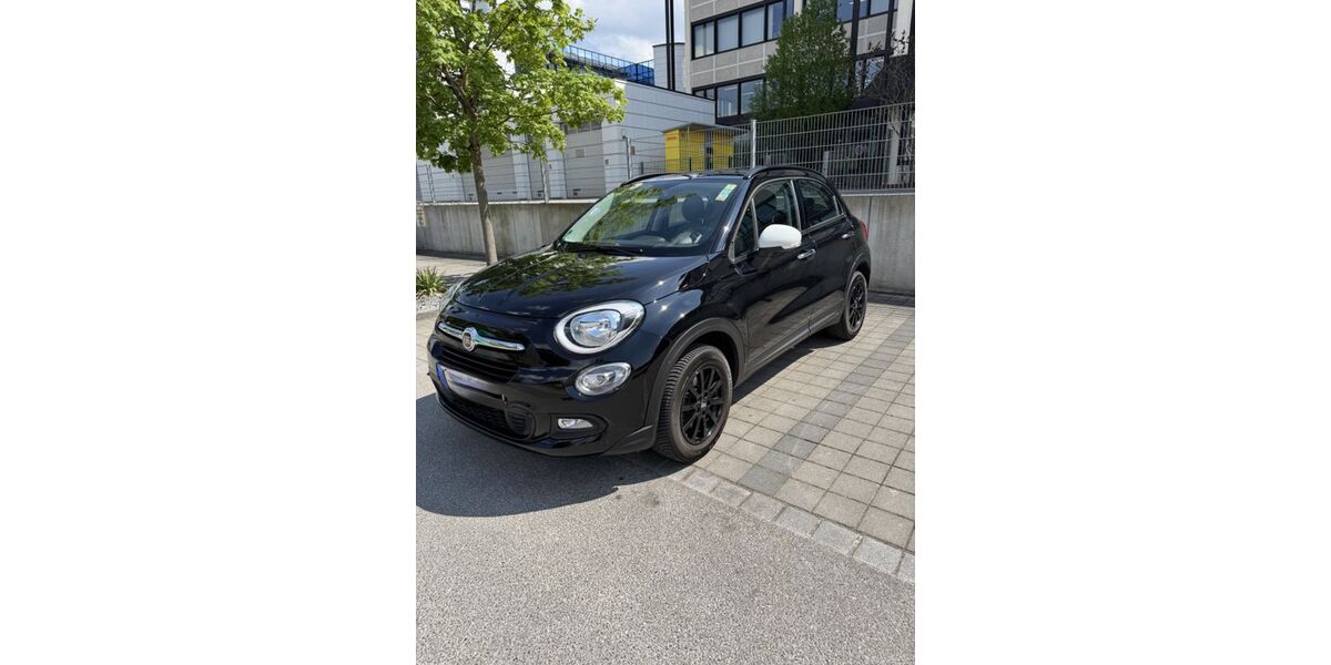 Fiat 500X 32.800 km 9.350 &euro; München 81476