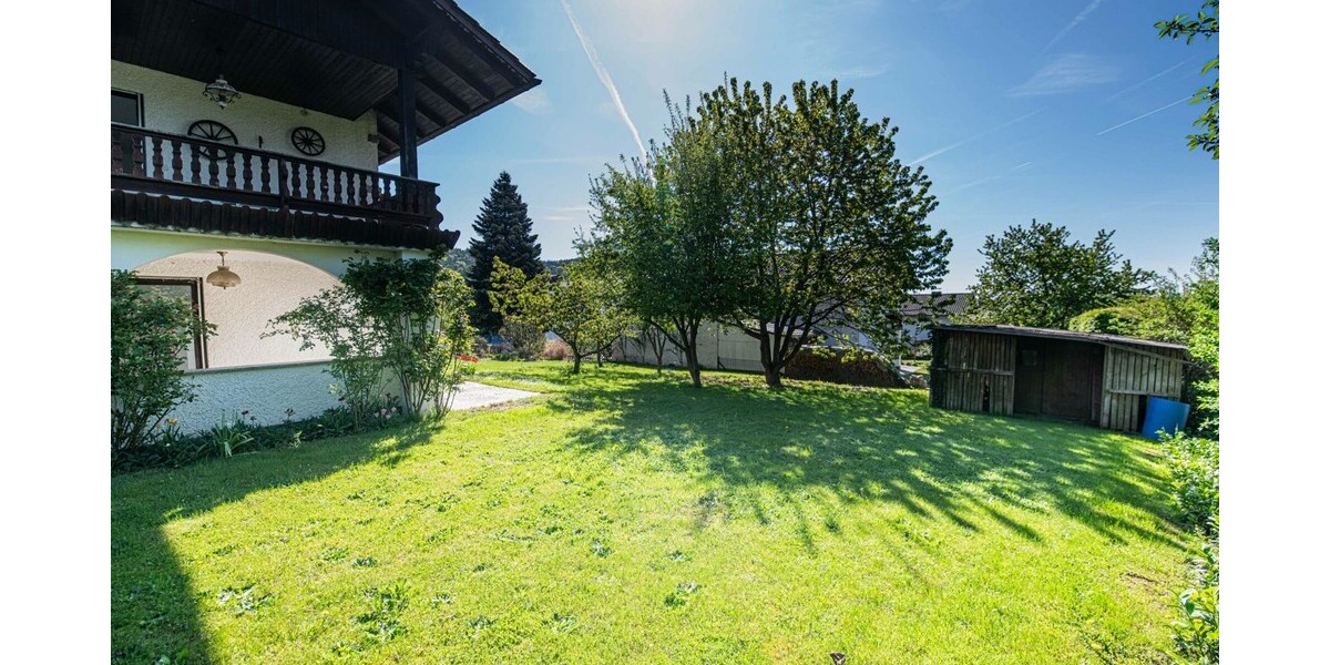 Zweifamilienhaus in guter Lage, größtenteils saniert - Zweifamilienhaus Stamsried | Angebot:25072865