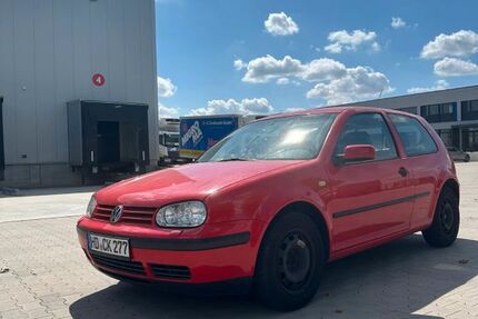 VW Golf 125.000 km 1.500 &euro; Hockenheim 68766