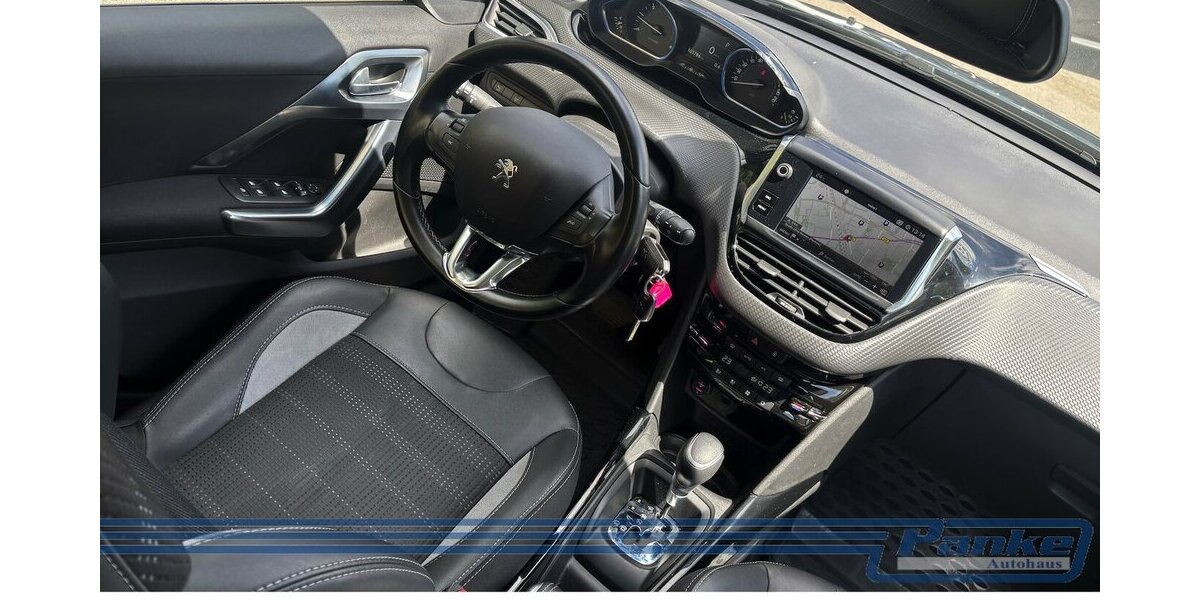 Peugeot 2008 Allure*AHK*Navi*Car-play*SHZ*LED*Tempo* 103.785 km 11.890 &euro; Berlin 13187