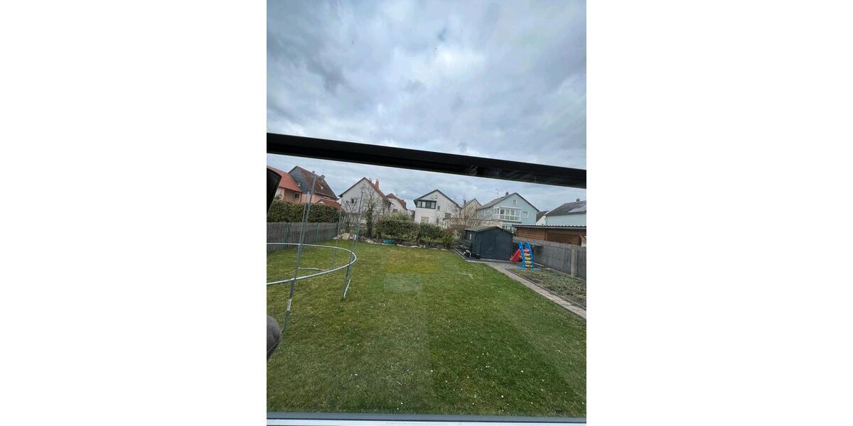 Einfamilienhaus Rüsselsheim am Main - 5 Zimmer, 160 m&sup2;, 2.400&euro; | Angebot:25964511