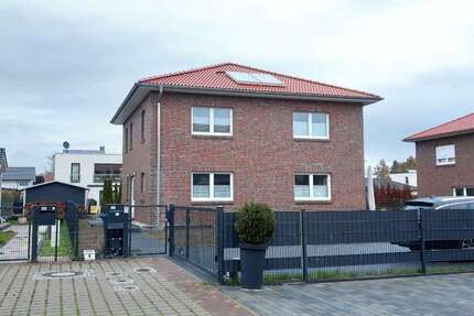 Haus Oranienburg - 4 Zimmer, 164 m&sup2;, 2.456&euro; | Angebot:25373575