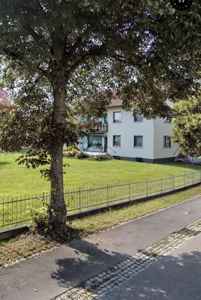 Zweifamilienhaus mit großem Garten