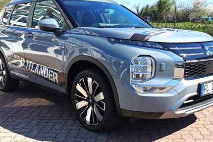 Mitsubishi Outlander 8.675 km 54.900 &euro; Flensburg 24941