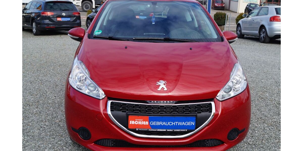 Peugeot 208 82.400 km 5.700 &euro; Chemnitz 09116