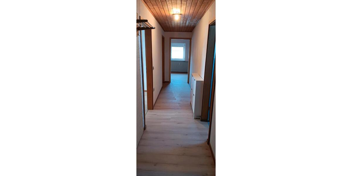 Dachgeschoßwohnung Villingen-Schwenningen Schwenningen - 2.5 Zimmer, 54 m&sup2;, 650&euro; | Angebot:26321280