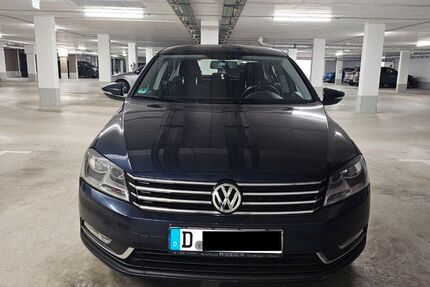 VW Passat 106.960 km 13.000 &euro; Düsseldorf 40549