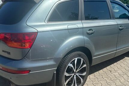 Audi Q7 250.000 km 9.995 &euro; Schweinfurt 97424