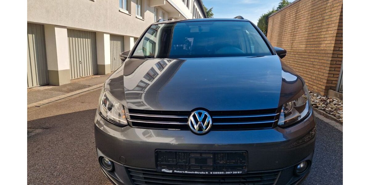 VW Touran 214.051 km 6.690 &euro; Münster 48151