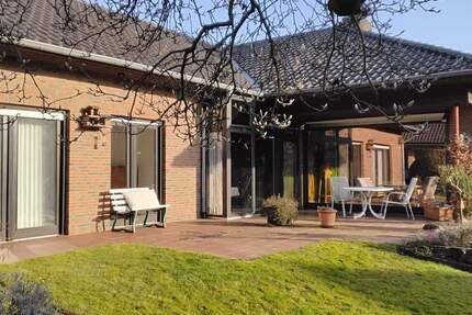 Schicker, gepflegter Winkelbungalow mit Keller und Ausbaureserve – erstklassige Wohnlage in Epe 6 zimmer