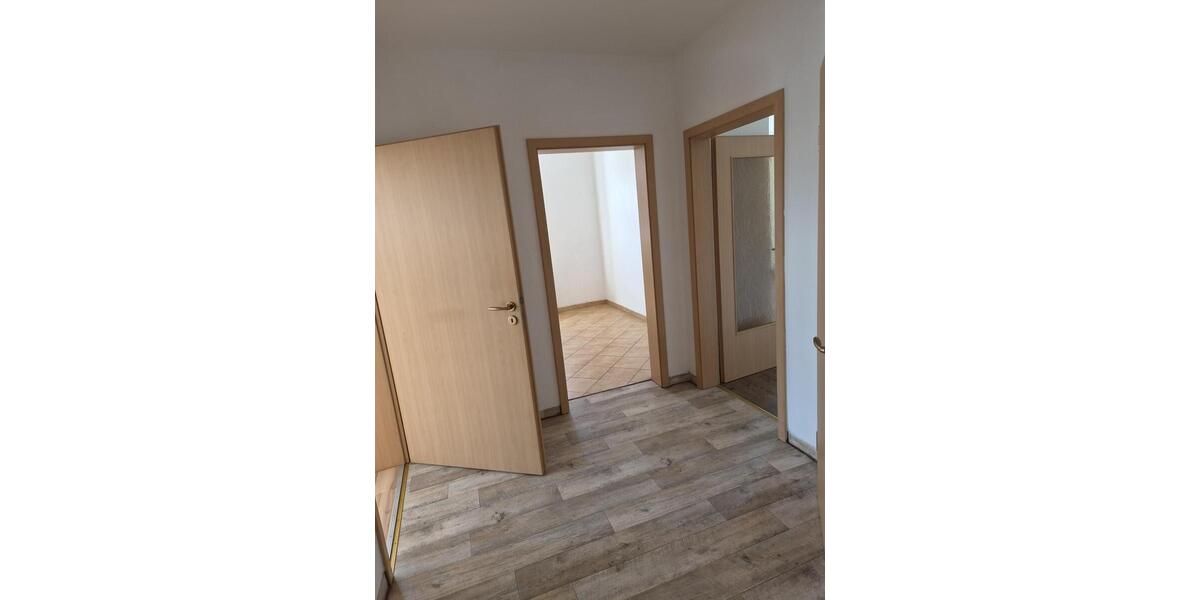 Für EIGENNUTZER ! Individuell gestaltbare Wohnung im 1. OG - mit Balkon, Garage und Stellplatz! - Etagenwohnung Bärenstein Niederschlag | Angebot:26003487