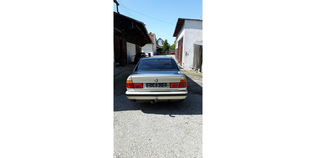 BMW 520i e34 Limosine 250.000 km 2.900 &euro; Mittelstetten 82293
