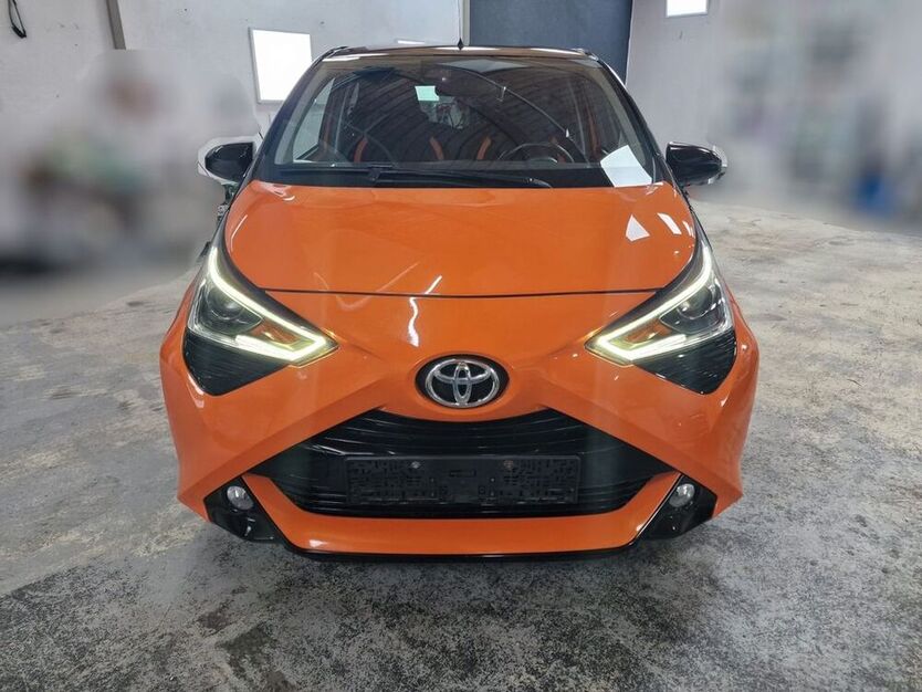 Aygo (X)
