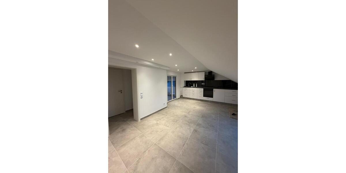 Moderne Dachwohnung zu vermieten in Merzig-Brotdorf 3 zimmer