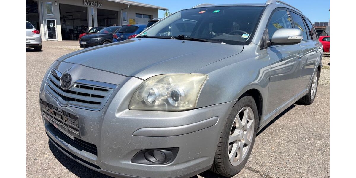 Toyota Avensis 458.000 km 999 &euro; Friedrichshafen 88048