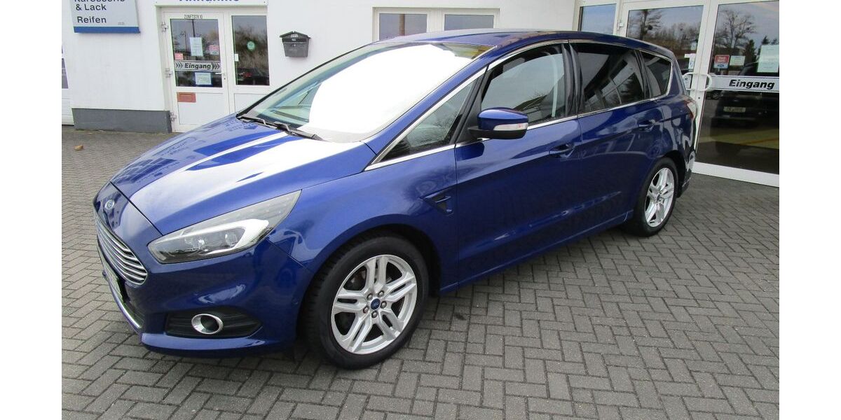 Ford S-Max 132.000 km 11.990 &euro; Dessau-Roßlau 06847