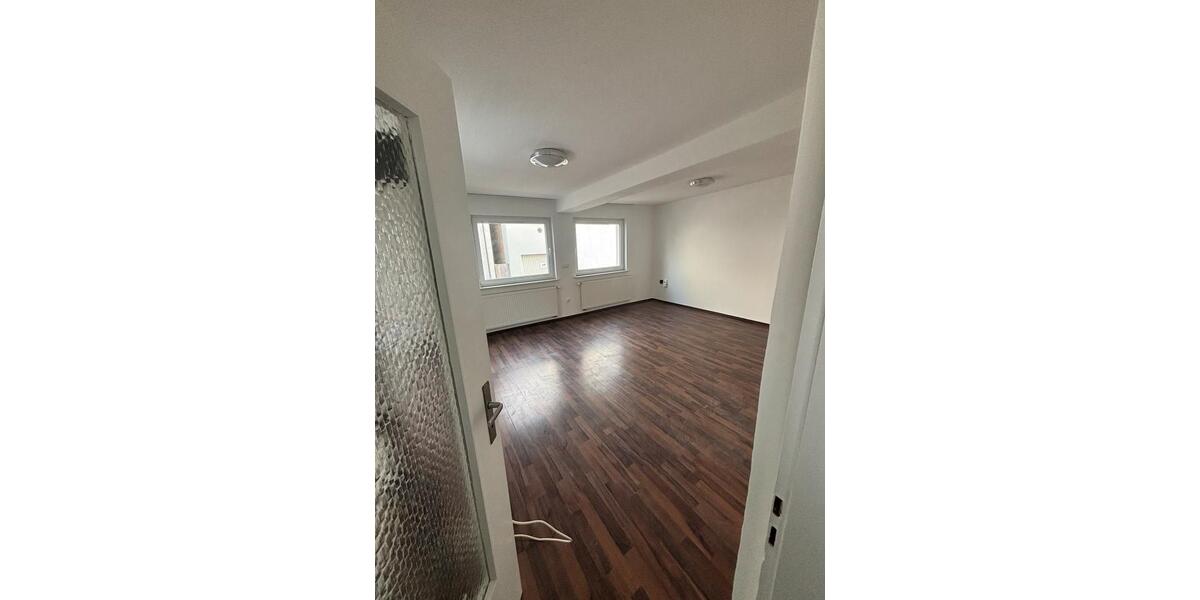 Einfamilienhaus Pohlheim - 3.5 Zimmer, 117 m&sup2;, 1.250&euro; | Angebot:26395102