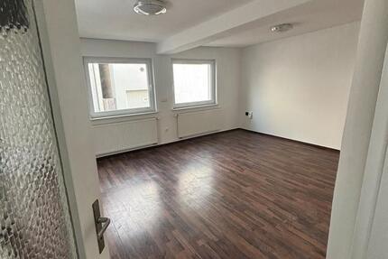 Haus Pohlheim - 3.5 Zimmer, 117 m&sup2;, 1.250&euro; | Angebot:26395102