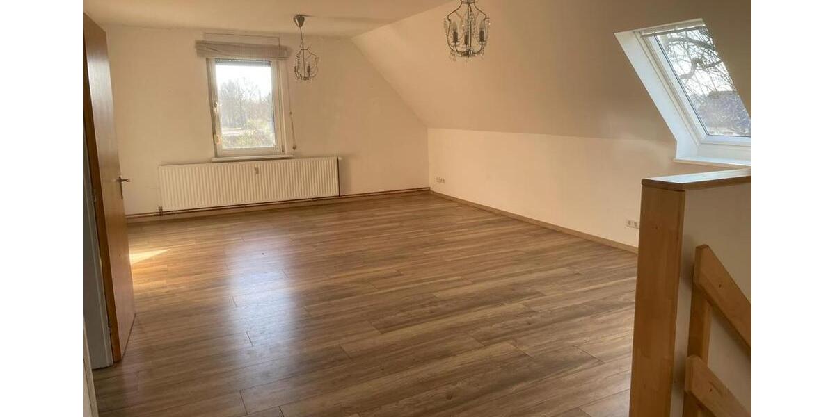 Dachgeschoßwohnung Selsingen - 3 Zimmer, 90 m&sup2;, 800&euro; | Angebot:26459695