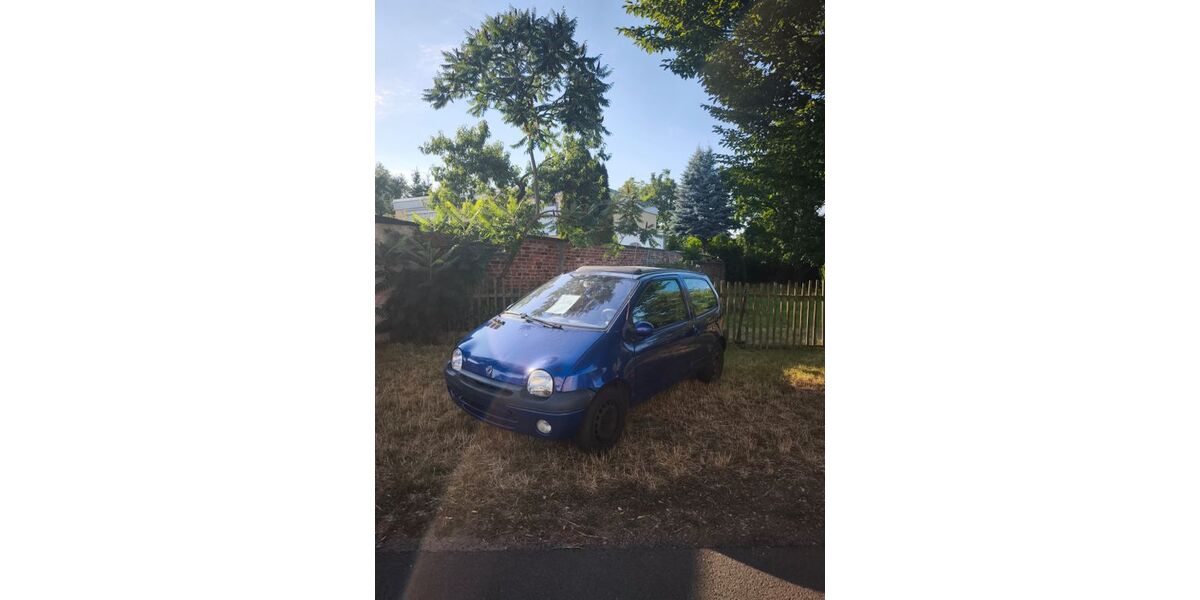 Renault Twingo 246.232 km 800 &euro; Magdeburg 39114